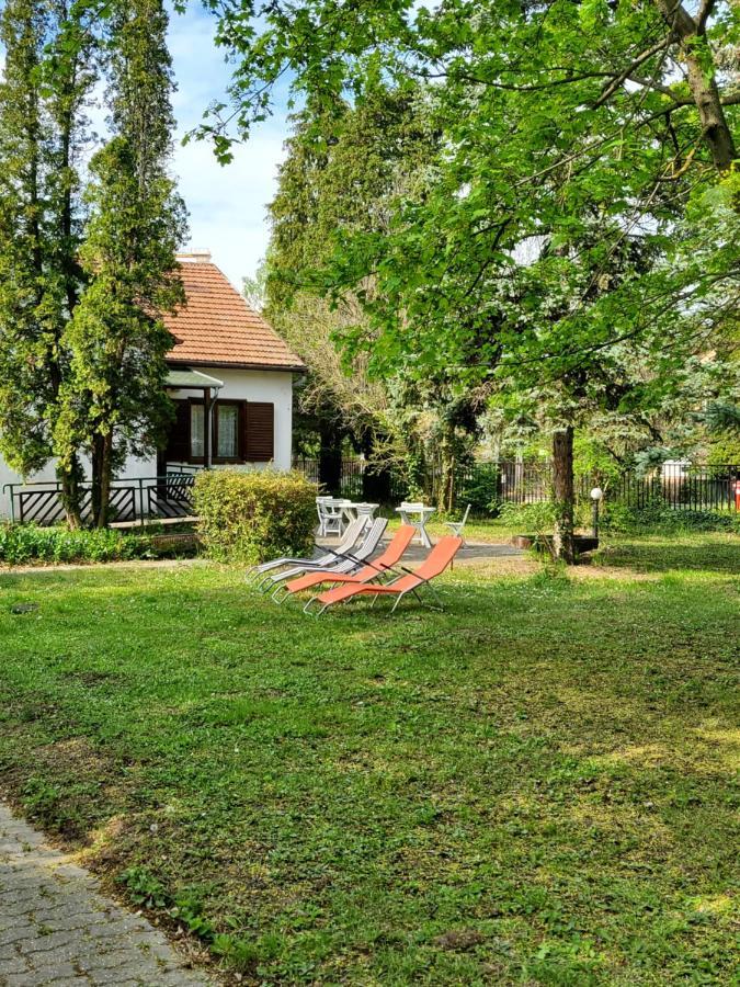 Liget Ueduelo Siofok Bed and Breakfast Εξωτερικό φωτογραφία